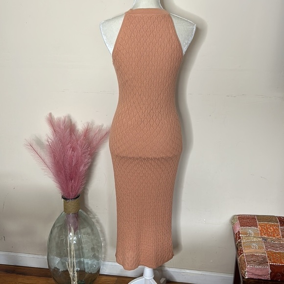 House of Harlow 1960 • crochet high neck bodycon sleeveless midi dress - Picture 3 of 11